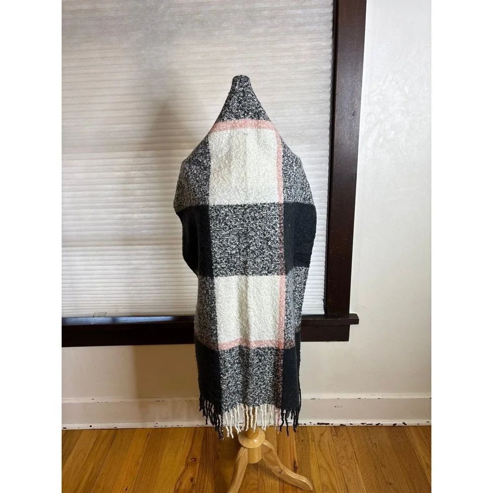 Soft Plaid Scarf‎